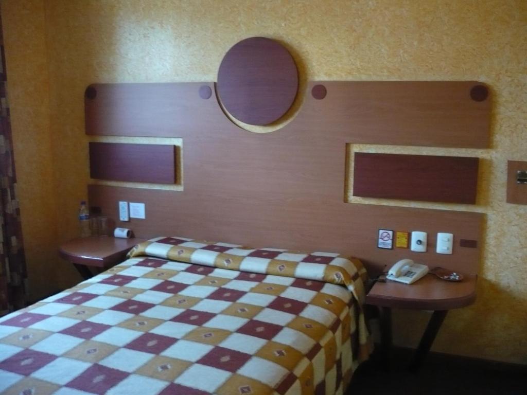 Hotel Universal Mexiko-Stadt Zimmer foto